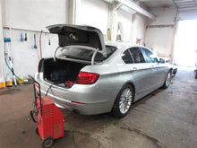 Load image into Gallery viewer, Rear Headrest BMW 535i 2013 13 - 1091865
