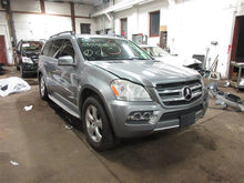 Load image into Gallery viewer, STEERING RACK ML320 ML350 ML550 ML450 2006 06 2007 07 08 09 10 11 12 - 1092136
