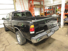Load image into Gallery viewer, FRONT INTERIOR DOOR TRIM PANEL Toyota Tundra 2000 00 - 1097454
