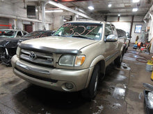 Load image into Gallery viewer, FRONT INTERIOR DOOR TRIM PANEL Toyota Tundra 2003 03 - 1093405
