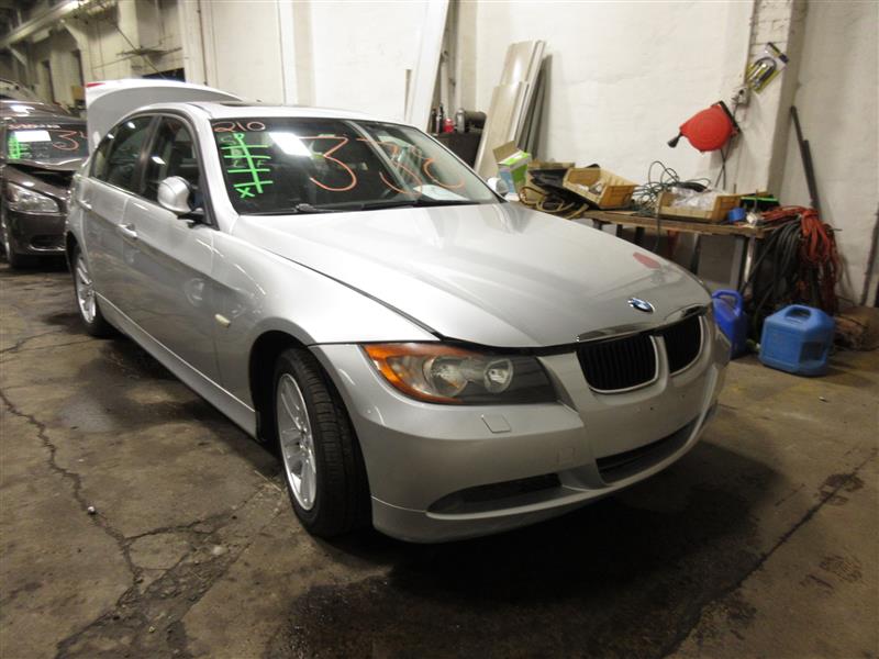 2006 BMW 325i Floor Shifter - 1095721