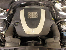 Load image into Gallery viewer, WINDSHIELD WASHER FLUID RESERVOIR BOTTLE E250 Van C230 C250 C300 08-16 - 1095774
