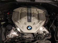 Load image into Gallery viewer, GLOVE BOX DOOR BMW 550i Gt 2011 11 - 1095375
