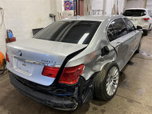 Load image into Gallery viewer, CARRIER ASSEMBLY 750 HYBRID 750i 750il Alpina B7 10-12 3.46 RATIO AWD - 1096401
