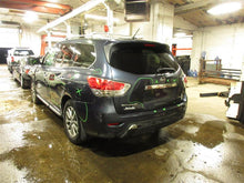 Load image into Gallery viewer, INTERIOR REAR VIEW MIRROR Altima Versa JX35 Titan Sentra 07 08 09 10 - 13 - 1096268
