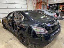 Load image into Gallery viewer, Quarter Panel Cut Nissan Maxima 09 10 11 12 13 14 Right - 1097795
