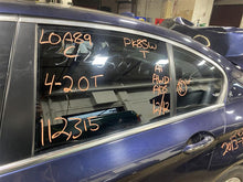 Load image into Gallery viewer, Rear Headrest BMW 528i 2013 13 - 1098539
