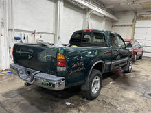 Load image into Gallery viewer, REAR SEAT Toyota Tundra 2000 00 - 1099392
