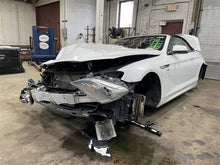 Load image into Gallery viewer, STEERING COLUMN 528i 535i 535i Gt 550i 550i Gt 640I 650i 740i 10-17 - 1100673
