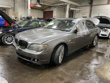 Load image into Gallery viewer, Frame Rail BMW 750i Alpina B7 2007 07 - 1101034
