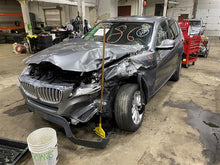 Load image into Gallery viewer, CENTER PILLAR CUT BMW X3 11 12 13 14 15 16 Right - 1101294
