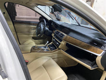 Load image into Gallery viewer, FRONT KNEE BMW 528i 2011 11 Left - 1101871
