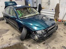 Load image into Gallery viewer, REAR DOOR GLASS Volvo S60 2001 01 02 - 08 Right - 1105136
