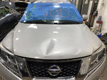 Load image into Gallery viewer, FRONT DOOR WINDOW REGULATOR POWER Pathfinder 2013-2020 Right - 1102419
