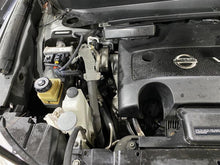 Load image into Gallery viewer, FRONT DOOR WINDOW REGULATOR POWER Pathfinder 2013-2020 Right - 1102419
