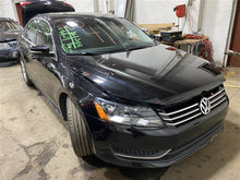 Load image into Gallery viewer, FRONT KNEE Volkswagen Passat 12 13 14 15 16 17 18 Left - 1103038
