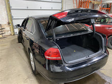 Load image into Gallery viewer, FRONT KNEE Volkswagen Passat 12 13 14 15 16 17 18 Left - 1103038
