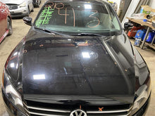 Load image into Gallery viewer, FRONT KNEE Volkswagen Passat 12 13 14 15 16 17 18 Left - 1103038
