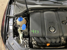 Load image into Gallery viewer, FRONT KNEE Volkswagen Passat 12 13 14 15 16 17 18 Left - 1103038
