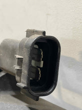 Load image into Gallery viewer, CONDESNER FAN ASSEMBLY Range Rover 95 96 97 98 99 - 02 - NW64442
