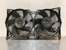 Load image into Gallery viewer, CONDESNER FAN ASSEMBLY Range Rover 95 96 97 98 99 - 02 - NW64442
