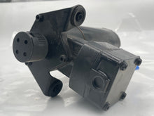 Load image into Gallery viewer, Suspension Air Compressor Pump  RANGE ROVER 1997 - NW8398

