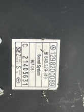 Load image into Gallery viewer, Radio  MERCEDES 500 1993 - NW7537
