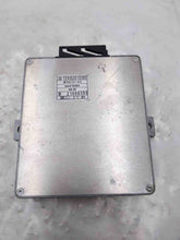 Load image into Gallery viewer, Radio  MERCEDES 300E 1992 - NW7497
