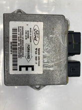 Load image into Gallery viewer, Computer Ford Explorer 2002 - NW26852
