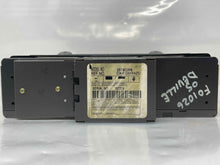 Load image into Gallery viewer, Radio Cadillac Deville 2005 - NW134384
