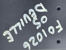 Load image into Gallery viewer, Radio Cadillac Deville 2005 - NW134384
