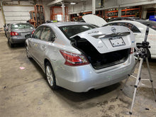 Load image into Gallery viewer, CONVERTIBLE TOP Nissan Altima 13 14 15 16 17 18 - 1107128
