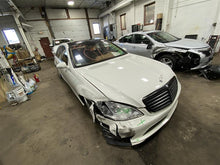 Load image into Gallery viewer, CARRIER ASSEMBLY CL550 CL600 CL63 CL65 S400 S450 Cdn S550 S600 07-11 AWD - 1106853
