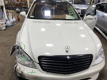 Load image into Gallery viewer, CROSSMEMBER / K-FRAME CL550 CL600 CL63 CL65 S400 S450 Cdn 07-10 FRONT - 1106848
