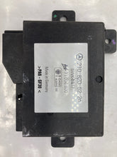 Load image into Gallery viewer, THEFT LOCKING COMPUTER E300D E320 SL320 S420 96 97 - NW34874
