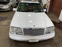 Load image into Gallery viewer, FENDER Mercedes C220 C280 C36 94 95 96 97 98 99 00 Left - 1112775
