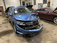 Load image into Gallery viewer, Air Bag Golf Tiguan 10 11 12 13 14 15 16 17 Right - 1108433
