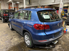 Load image into Gallery viewer, REAR QUARTER GLASS Tiguan 2009 09 2010 10 2011 11 2012 12 13 14 15 Right - 1108407
