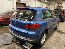 Load image into Gallery viewer, INTERIOR REAR VIEW MIRROR CC Tiguan 2009 09 2010 10 2011 11 12 13 14 - 1108438
