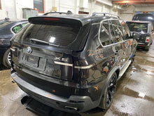 Load image into Gallery viewer, GAS FUEL FILLER LID DOOR BMW X5 2009 09 - 1110186
