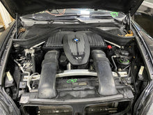 Load image into Gallery viewer, GAS FUEL FILLER LID DOOR BMW X5 2009 09 - 1110186
