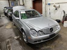 Load image into Gallery viewer, Frame Rail Mercedes-Benz E350 2006 06 - 1109828
