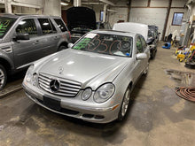 Load image into Gallery viewer, Frame Rail Mercedes-Benz E350 2006 06 - 1109828
