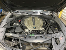 Load image into Gallery viewer, FRONT INTERIOR DOOR TRIM PANEL BMW 750i 750il 2011 11 - 1110039

