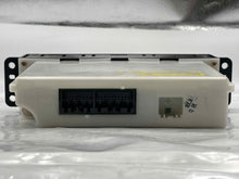 Load image into Gallery viewer, FRONT TEMPERATURE CONTROLS Montero 01 02 03 04 05 06 - NW101139
