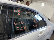 Load image into Gallery viewer, FRONT INTERIOR DOOR TRIM PANEL Mercedes-Benz C300 C350 2010 10 - 1110974
