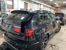Load image into Gallery viewer, Rear Headrest BMW X5 2011 11 - 1112522
