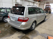 Load image into Gallery viewer, INDEPENDENT REAR SUSPENSION Honda Odyssey 2005 05 2006 06 2007 07 08 09 10 Right - 1113217
