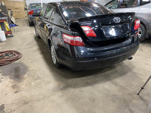 Load image into Gallery viewer, INTERIOR REAR VIEW MIRROR Avalon Rav 4 Sequoia Camry 2007 07 08 09 - 14 - 1112260
