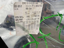 Load image into Gallery viewer, WINDSHIELD WIPER ARM Audi Q5 2011 11 - 1113382
